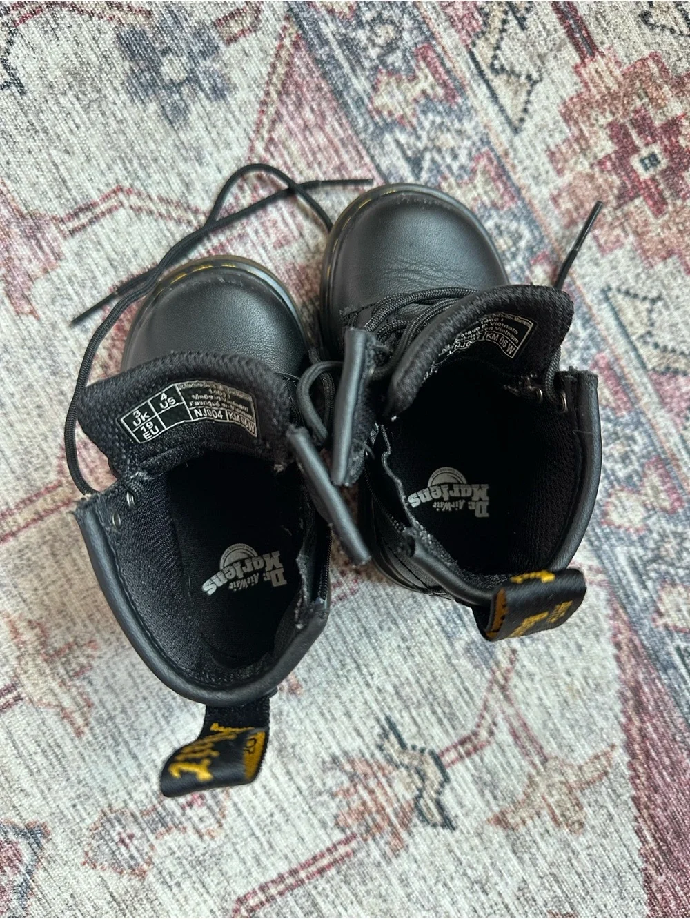 Dr. Martens classic black